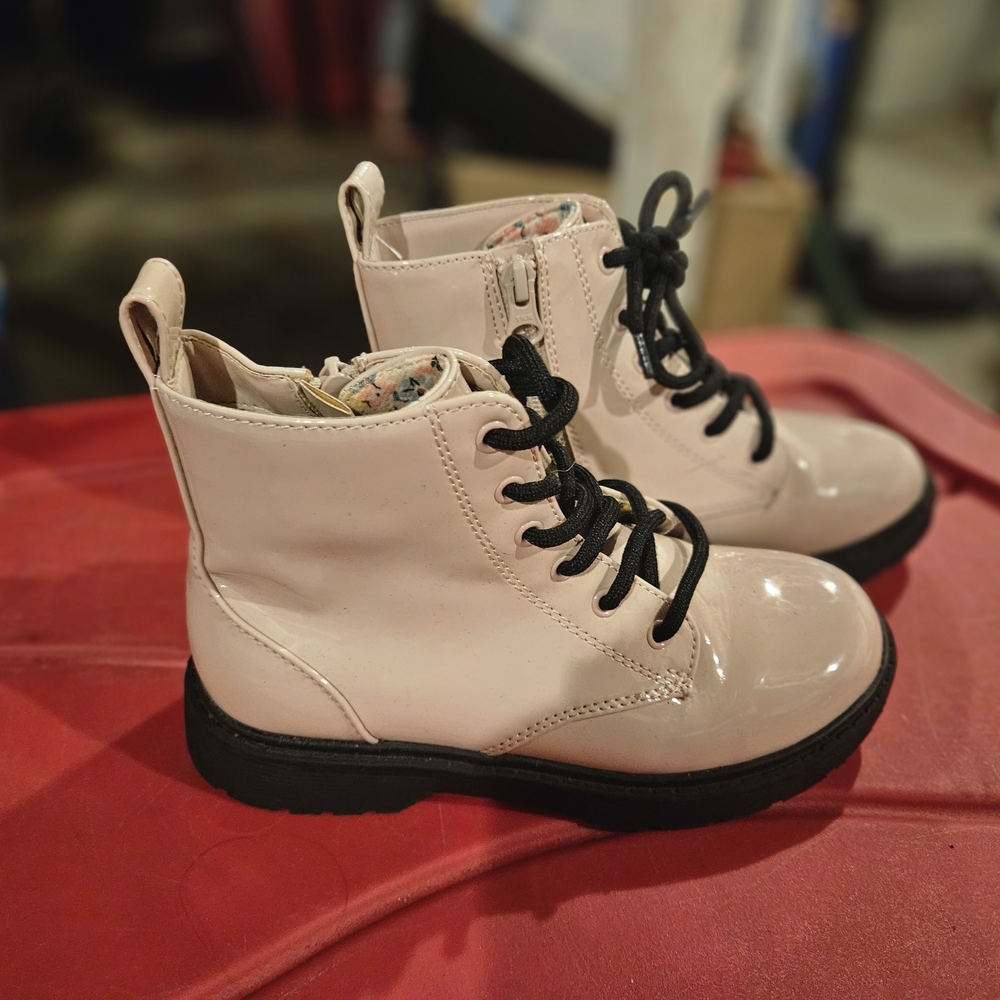 Kids Cream Lace-Up Boots
